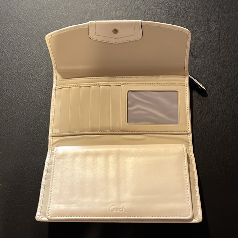 Coach Wallet - Picture 4 of 11